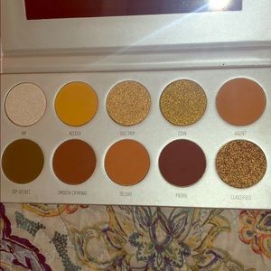 Jacklyn hill armed and gorgeous